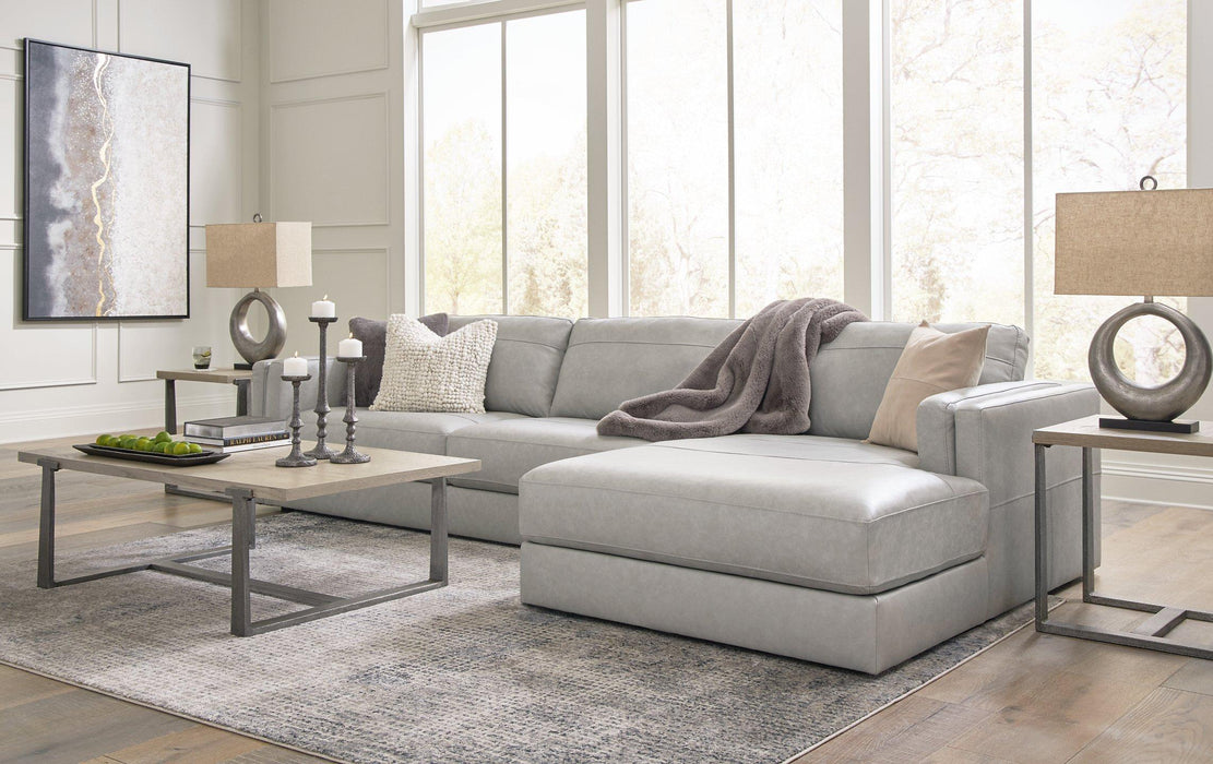 Amiata Sectional with Chaise